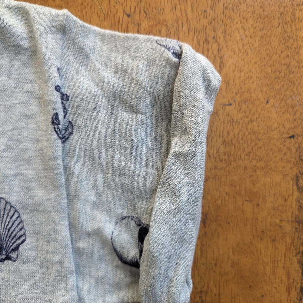 COPY - COPY - SKULL CASHMERE Sz S Small Gray with Black Skulls Short Sleeve NWT - Picture 5 of 11